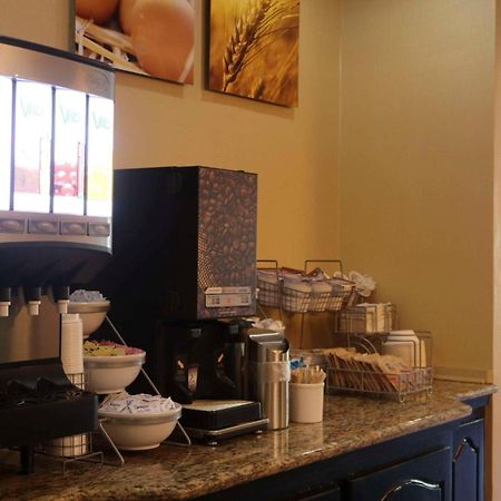Comfort Inn & Suites Burnet Bagian luar foto