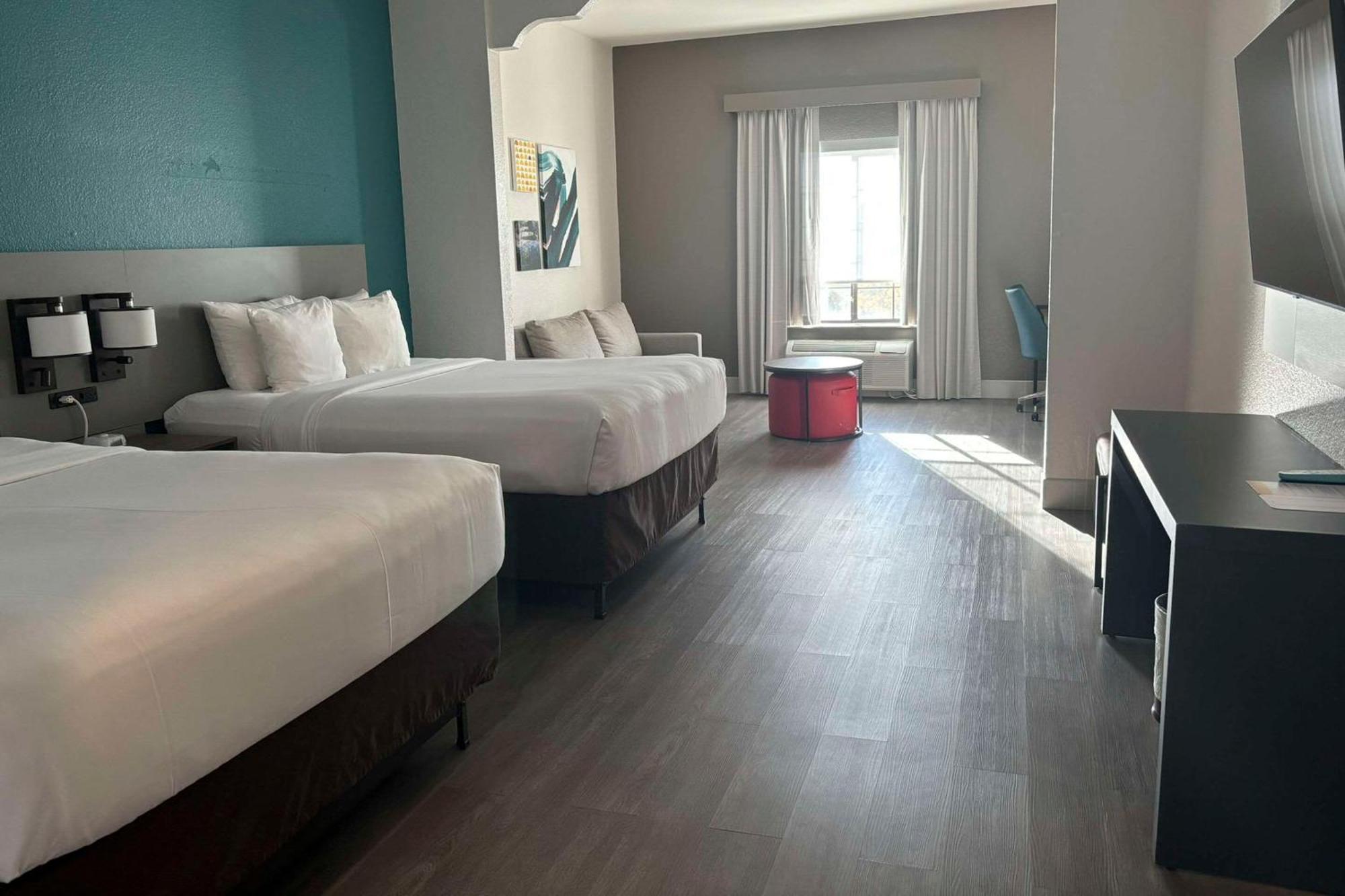 Comfort Inn & Suites Burnet Bagian luar foto
