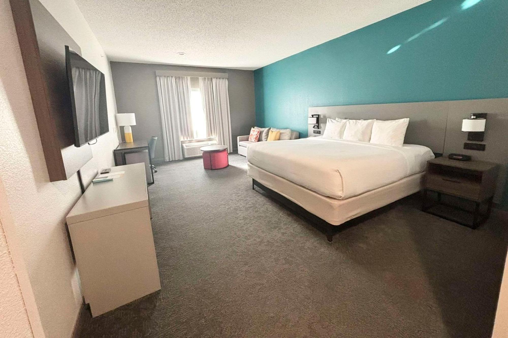 Comfort Inn & Suites Burnet Bagian luar foto