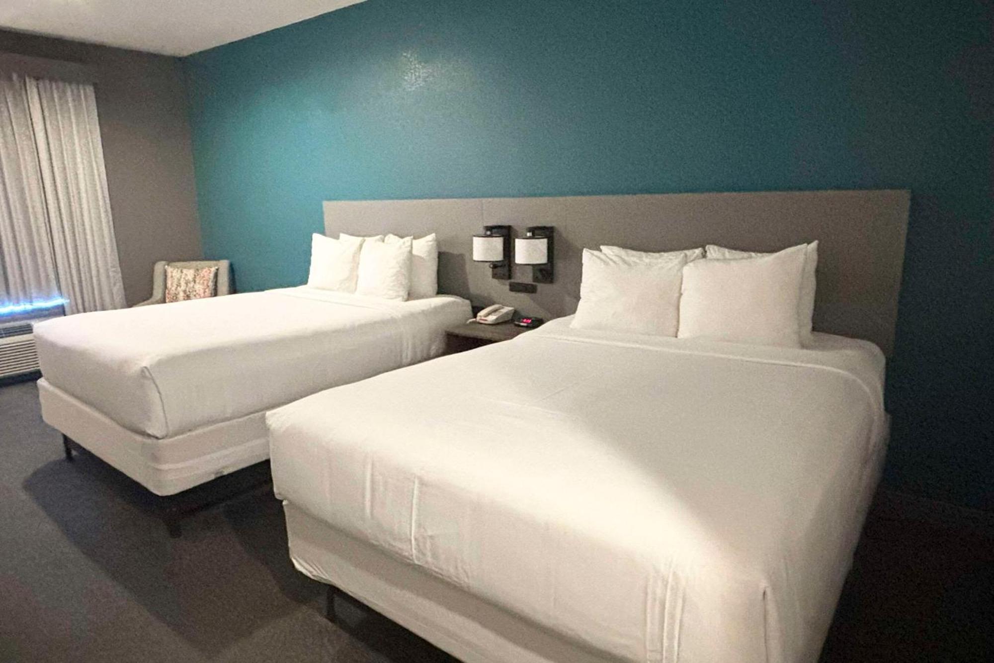 Comfort Inn & Suites Burnet Bagian luar foto