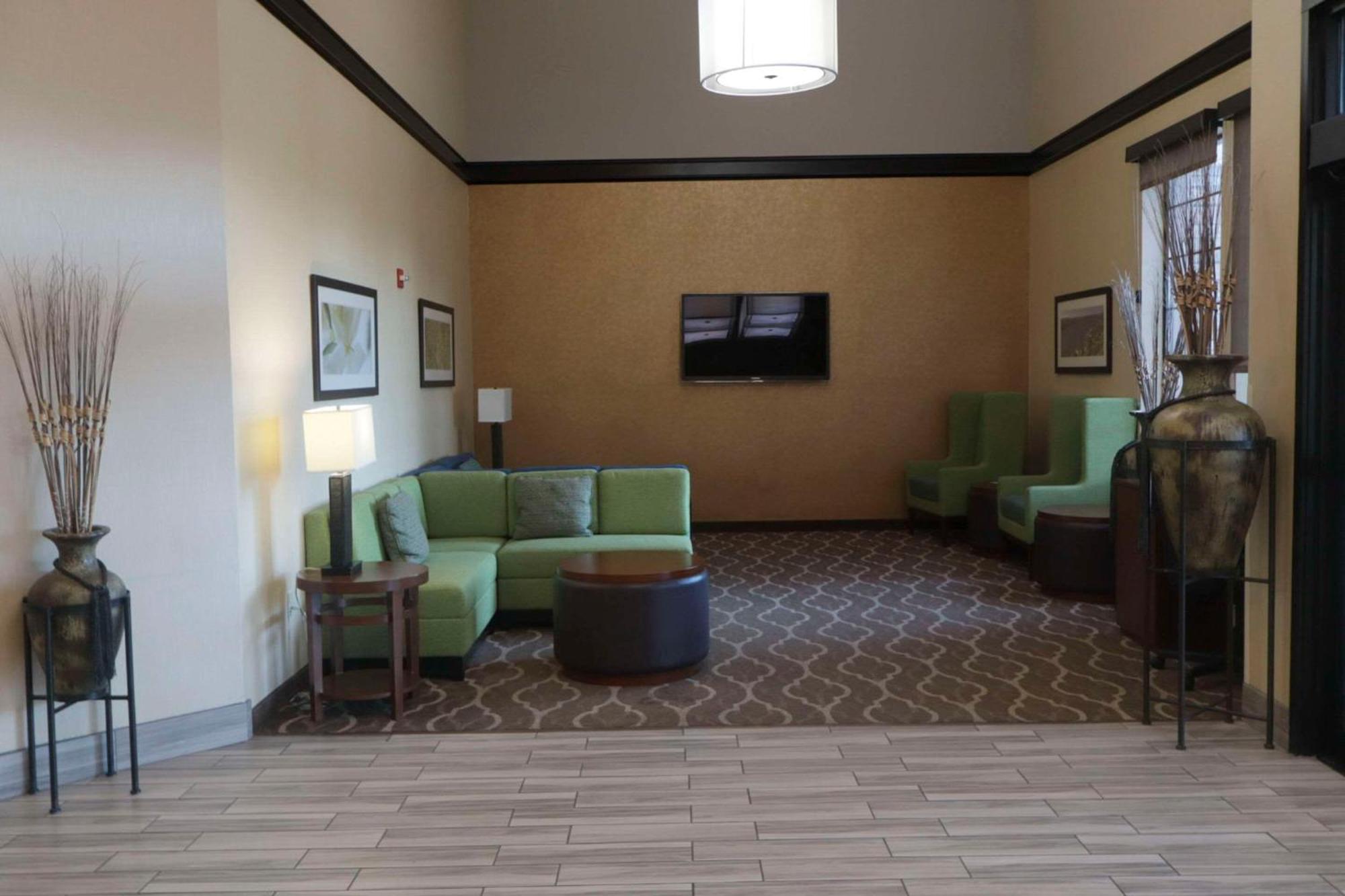 Comfort Inn & Suites Burnet Bagian luar foto